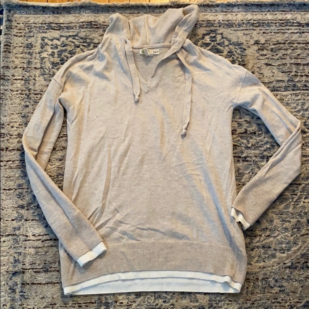 Akini xs hooded sweater oatmeal color
